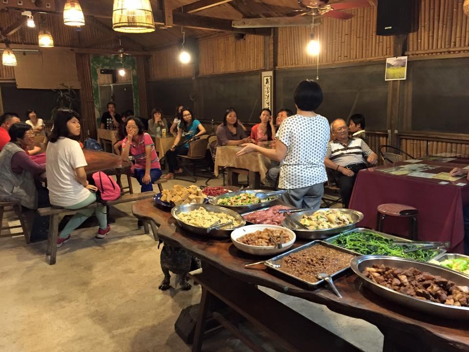 玉蟾園民宿 寵物友善 YuChanYuan B&B Trì Thượng Ngoại thất bức ảnh